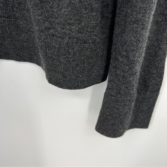 Abercrombie & Fitch V neck Sweater size Large charcoal Gray wool blend moose Y2K - Picture 7 of 11